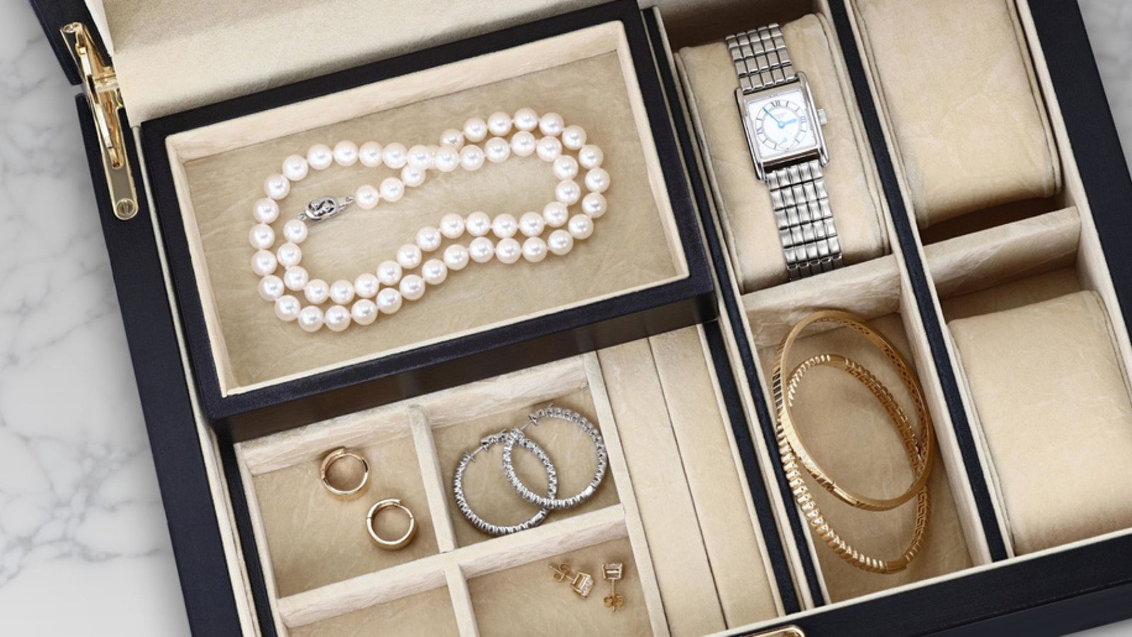 Building a Timeless Jewelry Wardrobe