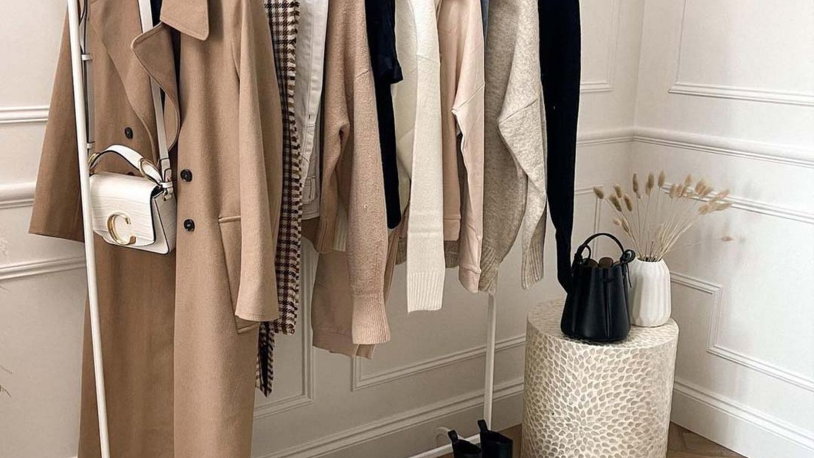 How to Build a Capsule Wardrobe for Every Season