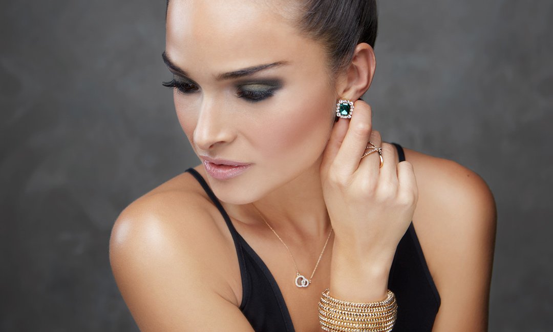 How to Style Jewelry for Any Occasion