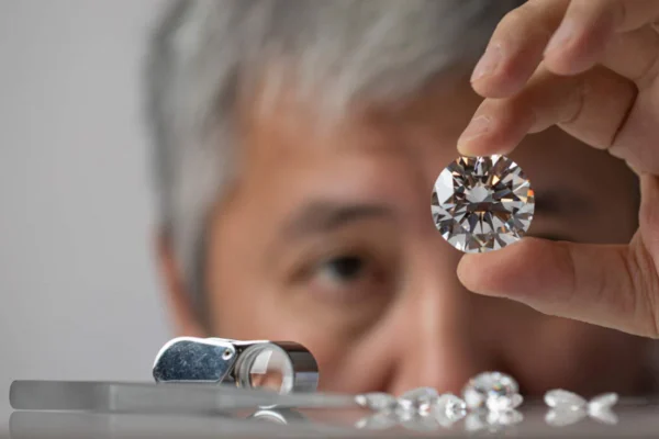 The Growing Popularity of Lab-Grown Diamonds