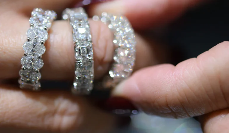 The Best Feminine Jewelry Pieces to Elevate Your Style